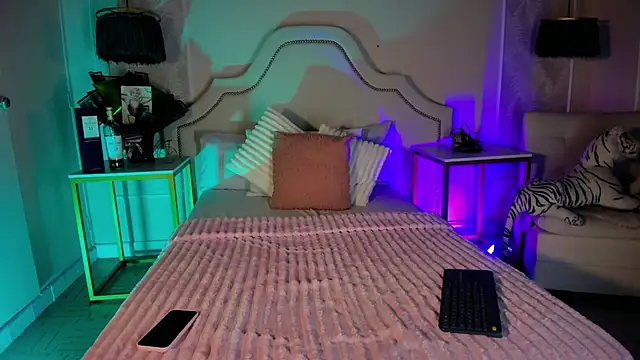 niicole garner online show from May 22, 2026, 4:01 pm