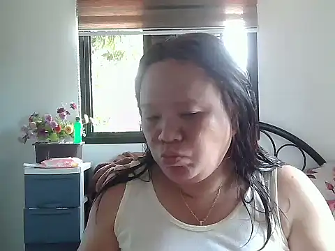 yummychubby29 online show from June 7, 2026, 1:43 am