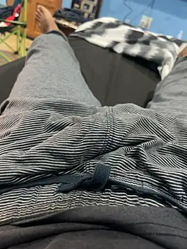 youngsterSA223 online show from March 29, 2026, 11:27 pm