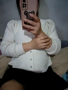 aki zz69 online show from February 20, 2026, 10:16 am