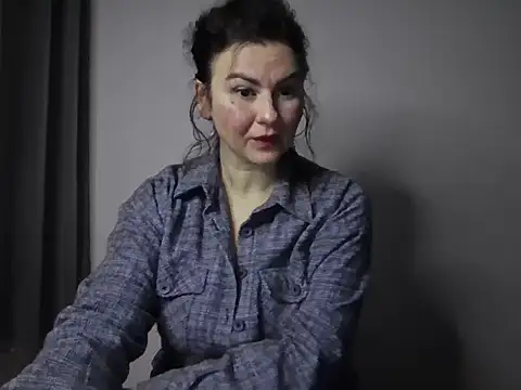 Snapshot of LexiMira254 chatting on February 3, 2026, 3:39 pm LexiMira254 online show from February 3, 2026, 3:39 pm