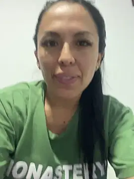 Emma Sanz   online show from April 16, 2026, 4:02 am