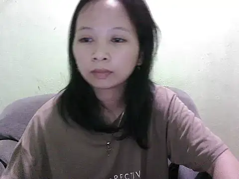 Snapshot of pinay_sweety23 chatting on February 16, 2026, 5:47 am pinay sweety23 online show from February 16, 2026, 5:47 am