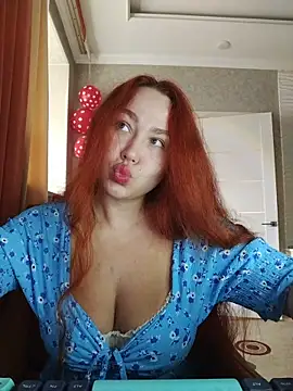 Snapshot of LolaaMint_ chatting on February 20, 2026, 11:00 am LolaaMint online show from February 20, 2026, 11:00 am