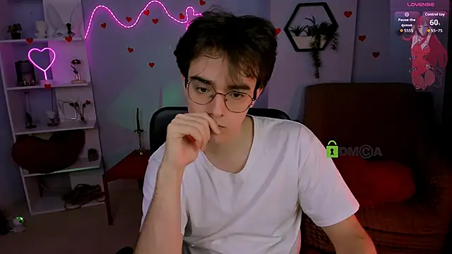 Snapshot of martin_neil chatting on February 23, 2026, 8:28 pm martin neil online show from February 23, 2026, 8:28 pm