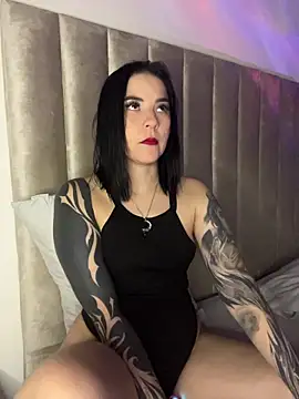 Snapshot of lolibahia chatting on February 8, 2026, 4:43 pm lolibahia online show from February 8, 2026, 4:43 pm