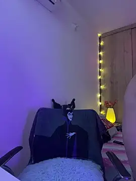 Snapshot of lolibahia chatting on February 17, 2026, 7:53 pm lolibahia online show from February 17, 2026, 7:53 pm