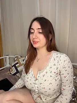 Linnea  online show from February 14, 2026, 8:27 pm