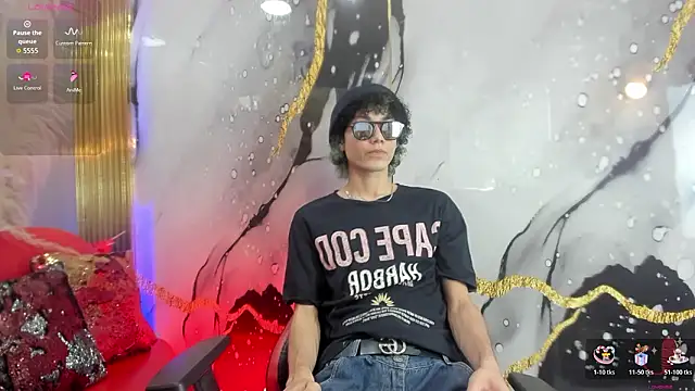 Snapshot of thanier_18 chatting on March 1, 2026, 7:05 pm thanier 18 online show from March 1, 2026, 7:05 pm