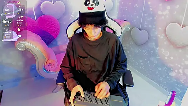 thanier 18 online show from March 10, 2026, 7:19 pm