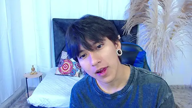 nikoo 18 online show from February 11, 2026, 1:27 pm