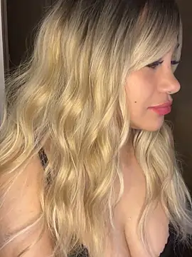 JulietaRous online show from March 14, 2026, 3:45 am