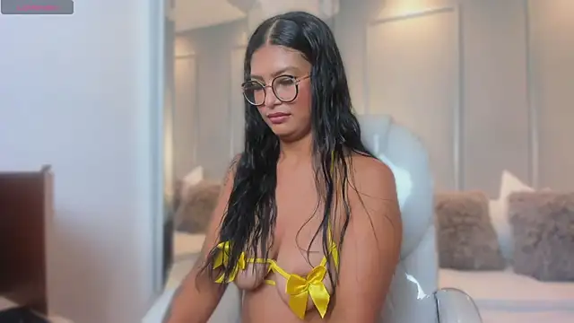 Snapshot of MiaSmit_ chatting on February 14, 2026, 3:25 am MiaSmit online show from February 14, 2026, 3:25 am