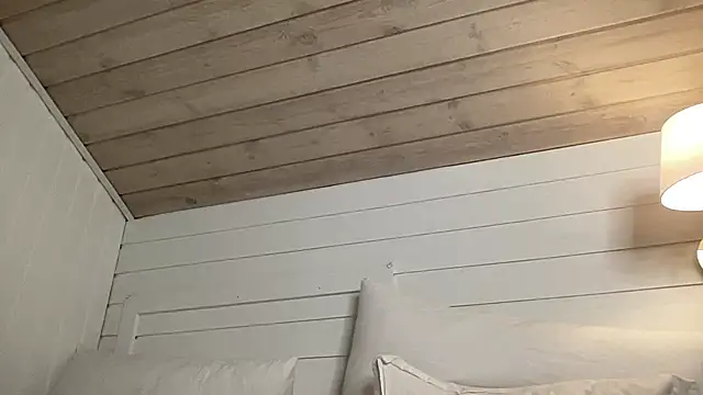 Snapshot of NoahhSkye chatting on March 3, 2026, 9:31 pm NoahhSkye online show from March 3, 2026, 9:31 pm