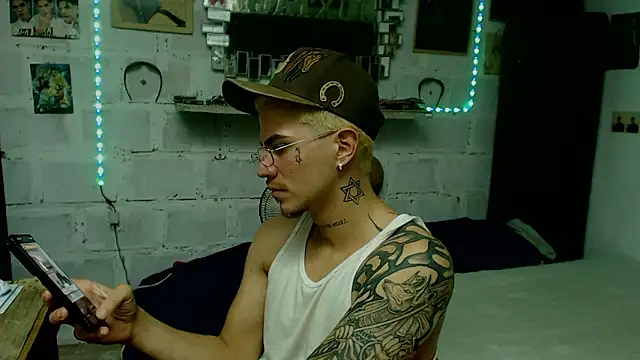 paul-mendezx online show from February 18, 2026, 6:04 pm