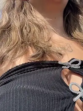 BabyKathy online show from April 16, 2026, 11:33 am