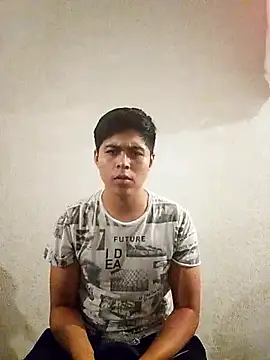 dark0p12 online show from February 12, 2026, 5:46 am