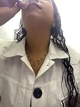 Snapshot of Ximena_firee chatting on February 25, 2026, 11:20 am Ximena firee online show from February 25, 2026, 11:20 am