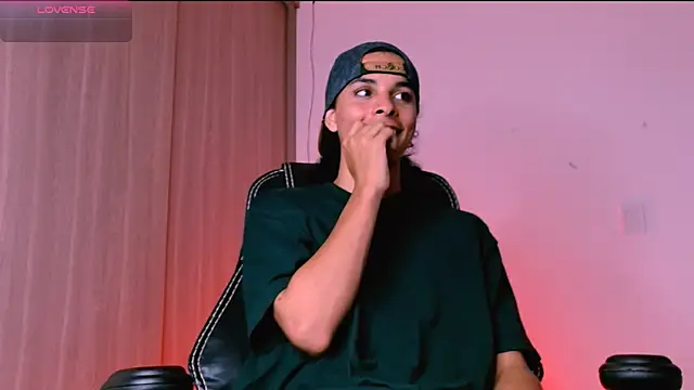 Snapshot of Dann-Winner chatting on February 25, 2026, 3:49 am Dann-Winner online show from February 25, 2026, 3:49 am