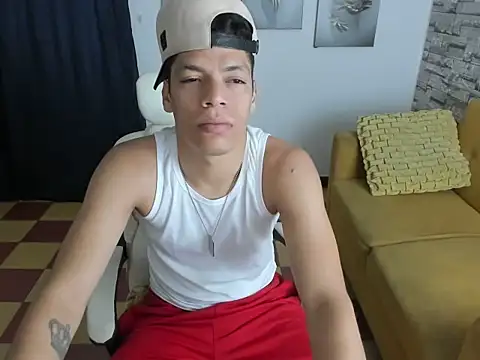 Andres sant  online show from March 16, 2026, 2:39 am