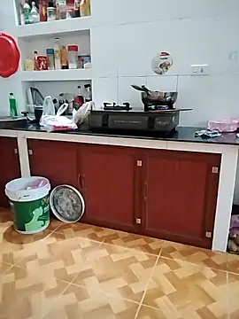 Snapshot of LiilyZi chatting on February 11, 2026, 3:33 am LiilyZi online show from February 11, 2026, 3:33 am