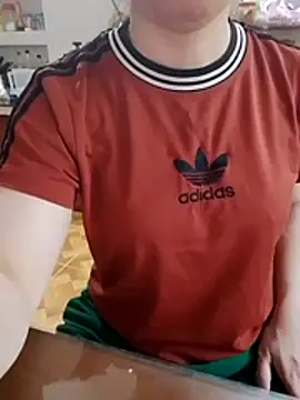 LiilyZi online show from March 26, 2026, 1:55 am