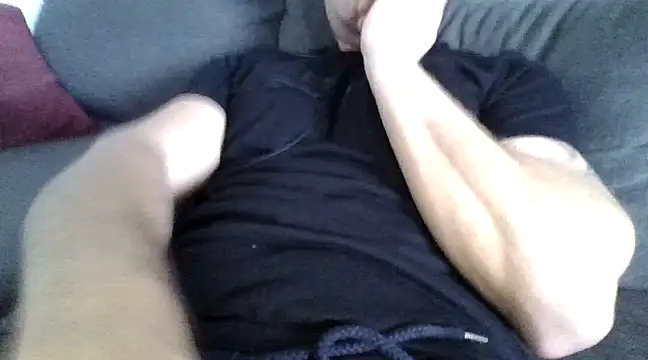 Snapshot of Tommyzzzzzz chatting on December 28, 2024, 10:58 am Tommyzzzzzz online show from December 28, 2024, 10:58 am