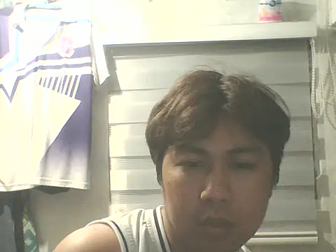 Snapshot of mattyXthridy chatting on February 6, 2026, 12:41 pm mattyXthridy online show from February 6, 2026, 12:41 pm