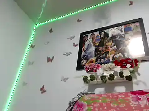 Snapshot of sofia69xxx chatting on March 3, 2026, 8:31 am sofia69xxx online show from March 3, 2026, 8:31 am