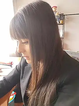 Lyonette reading1 online show from June 1, 2026, 3:47 pm
