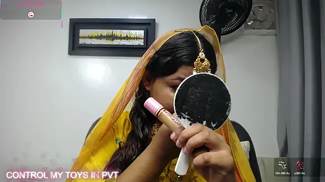 yaazhinii online show from April 10, 2026, 11:59 am