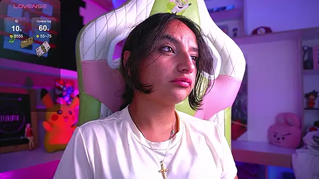  emily jonexs online show from February 25, 2026, 12:42 am