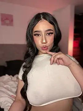 Snapshot of Sofiia_Vegaa chatting on February 8, 2026, 12:58 am Sofiia Vegaa online show from February 8, 2026, 12:58 am