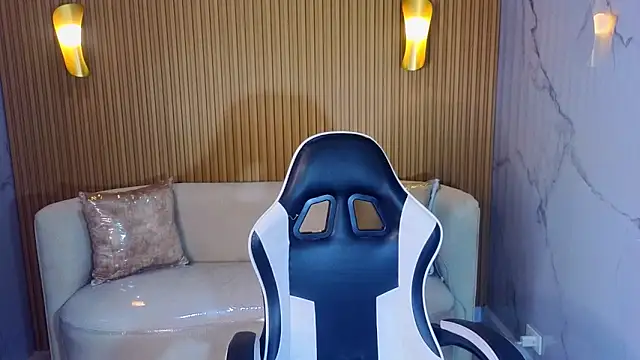 Snapshot of Perla_Moon_Tx chatting on February 26, 2026, 12:37 pm Perla Moon Tx online show from February 26, 2026, 12:37 pm