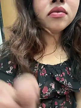 Snapshot of riya_sharma11 chatting on February 13, 2026, 12:12 pm riya sharma11 online show from February 13, 2026, 12:12 pm