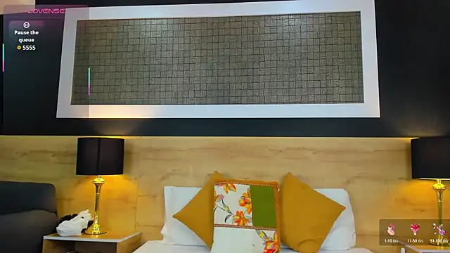 Chloee  Adams online show from April 16, 2026, 9:15 pm