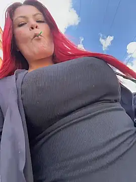 Lia-Moon77 online show from February 20, 2026, 7:25 pm