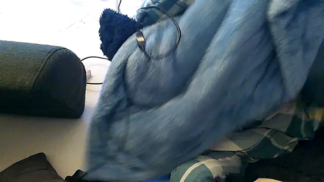 Snapshot of WildundJung chatting on February 15, 2025, 11:36 pm WildundJung online show from February 15, 2025, 11:36 pm