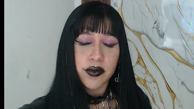 valen ros online show from April 12, 2026, 10:37 pm