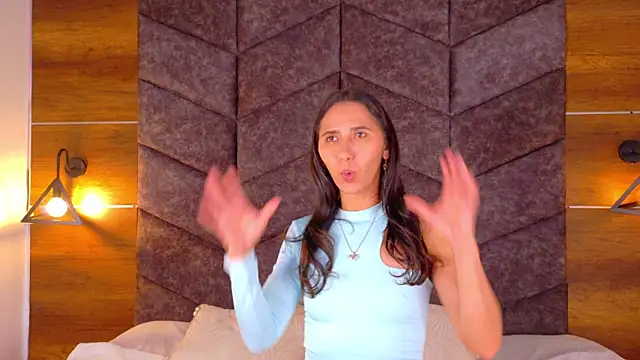 FernandaBrown   online show from February 23, 2026, 8:06 pm