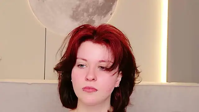 Snapshot of Milana_Bold chatting on May 19, 2026, 8:26 pm Milana Bold online show from May 19, 2026, 8:26 pm