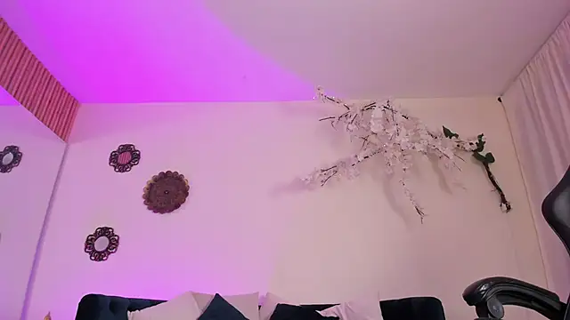 Jimena Adams online show from March 9, 2026, 7:40 pm