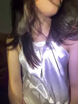DoliceGirl2k online show from May 25, 2026, 2:39 am