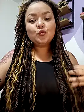 Snapshot of SweettSin chatting on March 25, 2026, 2:45 pm SweettSin online show from March 25, 2026, 2:45 pm