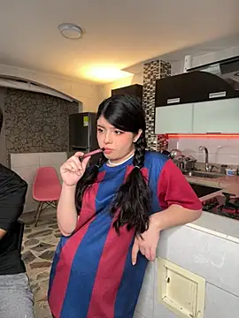 EmilyAndAndrew online show from April 4, 2026, 3:38 am