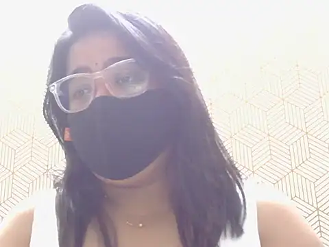 GangbangCouple online show from April 6, 2026, 5:25 pm