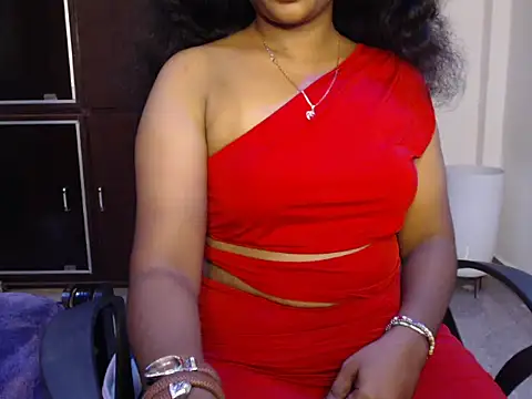 Snapshot of VixenNandhu chatting on May 1, 2026, 6:23 pm VixenNandhu online show from May 1, 2026, 6:23 pm