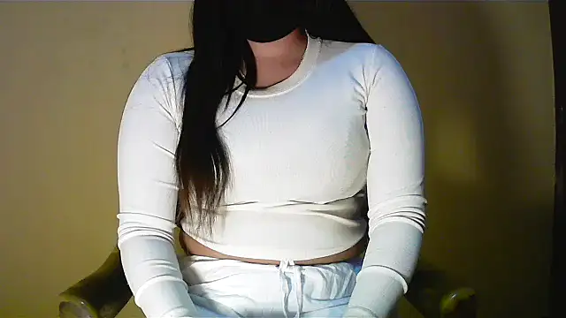 PRENCY CUTE online show from March 10, 2026, 4:45 pm