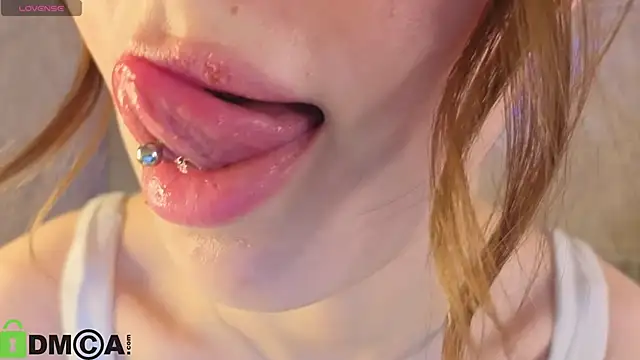 Snapshot of _Kiki_angel_ chatting on February 8, 2026, 6:28 am Kiki angel online show from February 8, 2026, 6:28 am