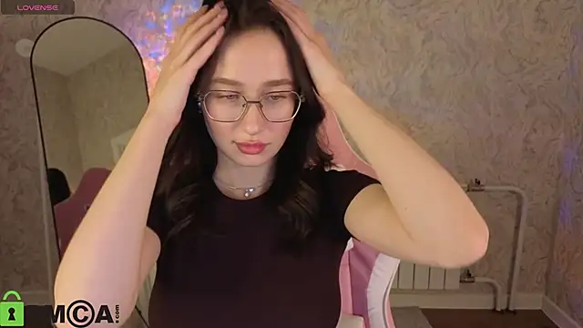 Snapshot of _Kiki_angel_ chatting on February 15, 2026, 7:51 am Kiki angel online show from February 15, 2026, 7:51 am